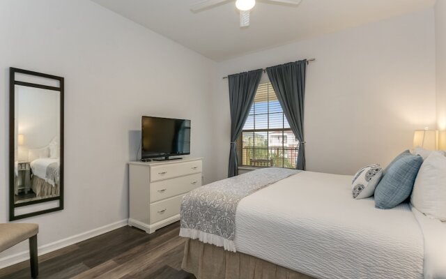 Casa Luna Deluxe 3 Bedroom Condo by Redawning