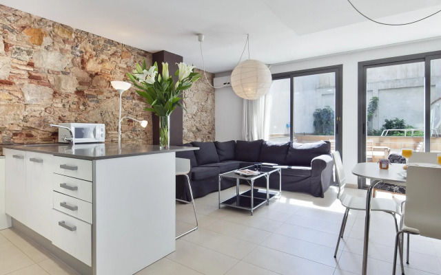 Inside Barcelona Apartments Sants