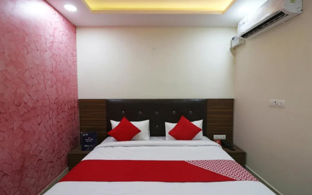 Ralson Residency By OYO Rooms