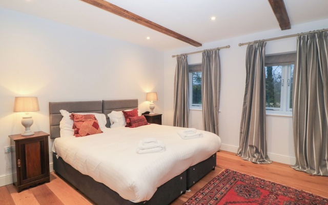Peewit Coach House