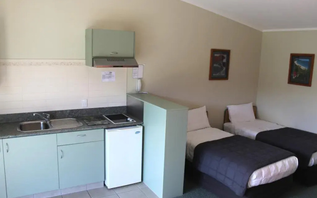 Bay of Islands Gateway Motel