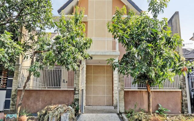 SPOT ON 92916 Batu Mas Homestay Syariah