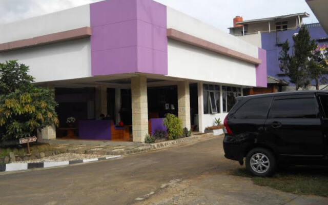 Sapphire Hotel