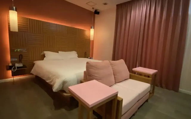 HOTEL OASIS - Adults Only