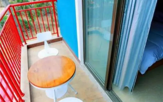 Weizhou Island Shengxiaguangnian Inn