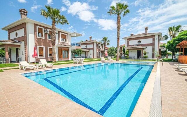 Pak Family Villas