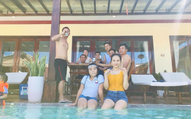 Ha My Beachside Villa Hoian