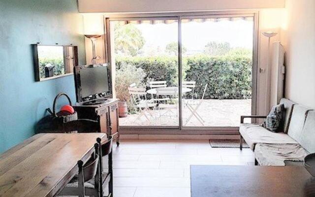 Appartement Bormes-les-Mimosas, 4 pièces, 6 personnes - FR-1-610-31