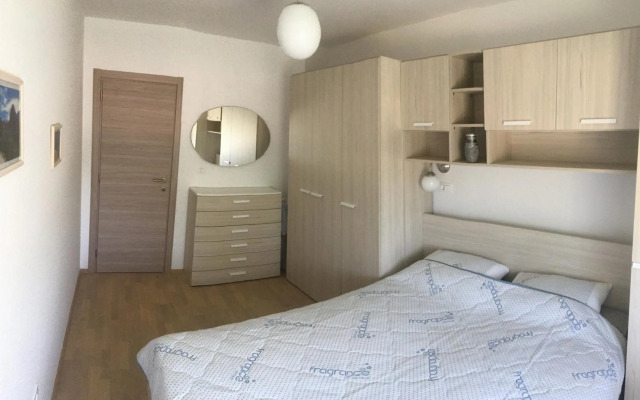 Holly apartman