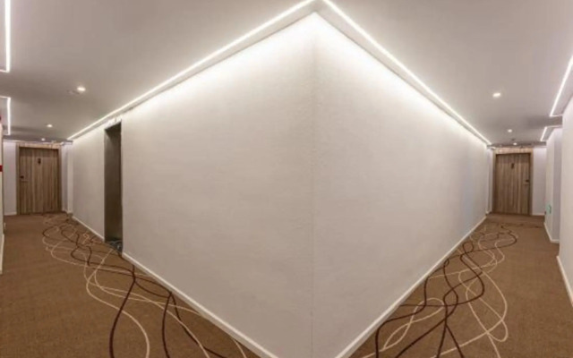 HanTing Premium Hotel (Suzhou Shengze Oriental Textile City)