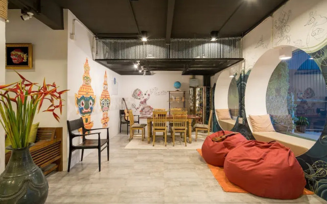 Hanuman V.I.P Hostel (SHA Extra Plus)