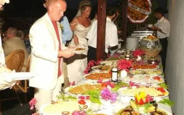 Meldi Hotel