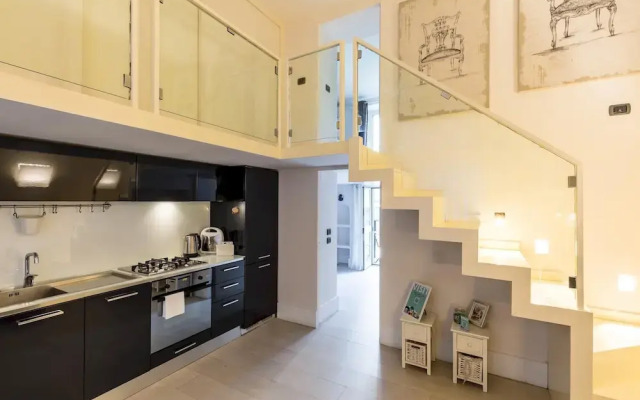 Cool Flat at Via dei Mille by Napoliapartments
