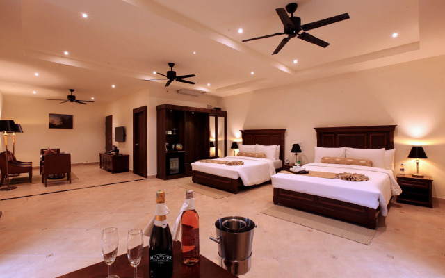 Montrose Golf Resort & Spa