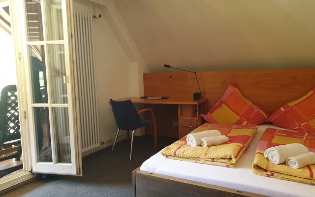 Luchs Hostel