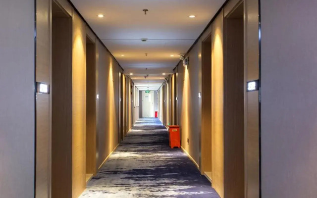 SS Hotel(Shanghai Yan An West Road Branch)