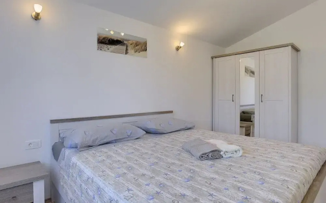 Modern Holiday Home With Pool in Pazin