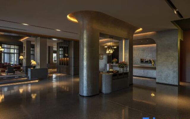 Wuyi Huakaishengdu Hot Spring Resort Hotel