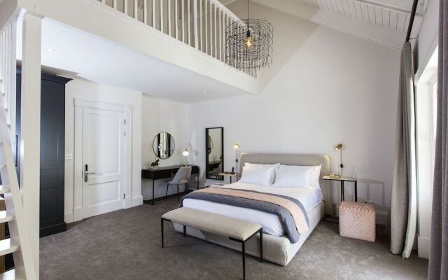 Arambrook Boutique Hotel