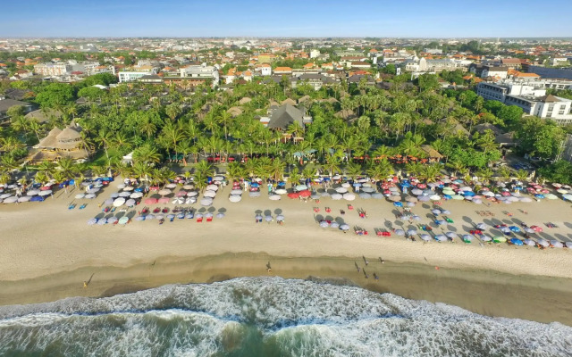 Legian Beach Hotel