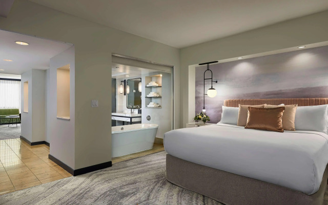 Hotel 1000, LXR Hotels & Resorts