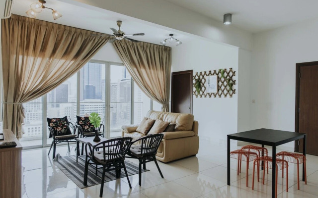 Regalia Residence Suite by Stay Hub