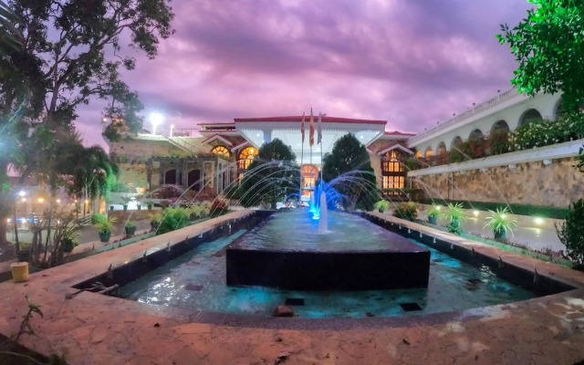 Centauria Lake Resort