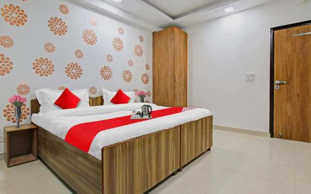 OYO Flagship 70282 Abode Inn