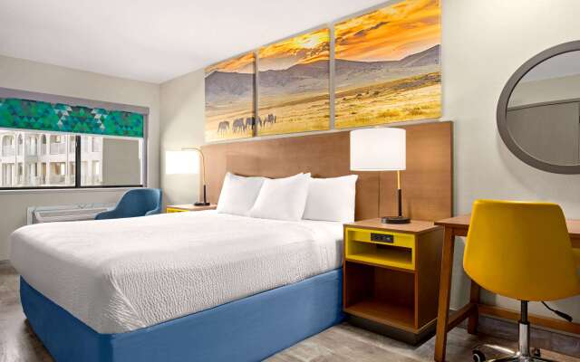 Days Inn by Wyndham Ruidoso Downs