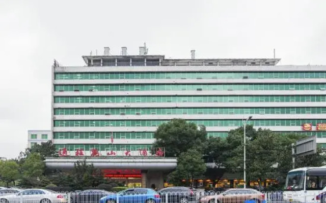 Dolton Lushan Hotel
