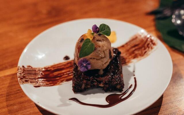 La Loma Jungle Lodge