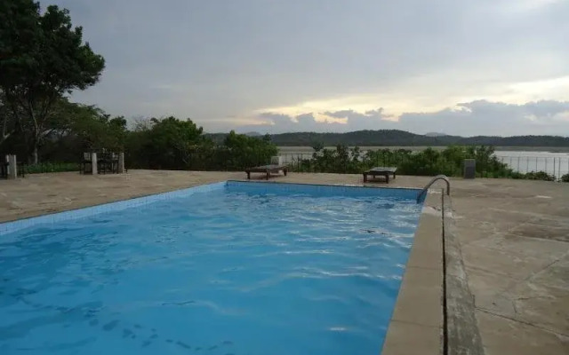 Royal Lotus Hotel