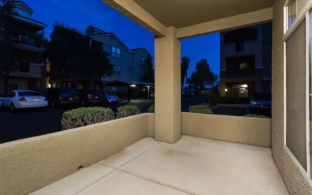 Wonderland 2 BR by Casago
