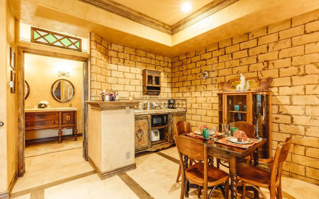 Adobe Grand Villas