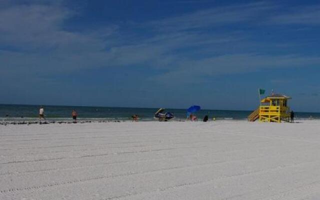 2BR/1BA Vacation Rental - Sienna Park