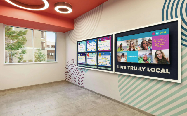 Tru by Hilton Charlotte Ayrsley