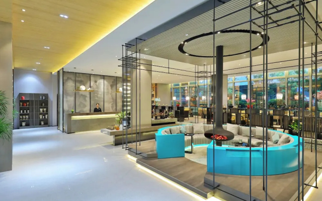 Dingshiju Crystal Hotel (Hongqiao Railway Station National Convention and Exhibition Center) – Lobby – Shanghai