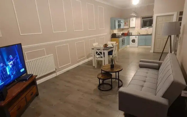 Charming 1-bed Apartment in Barnsley