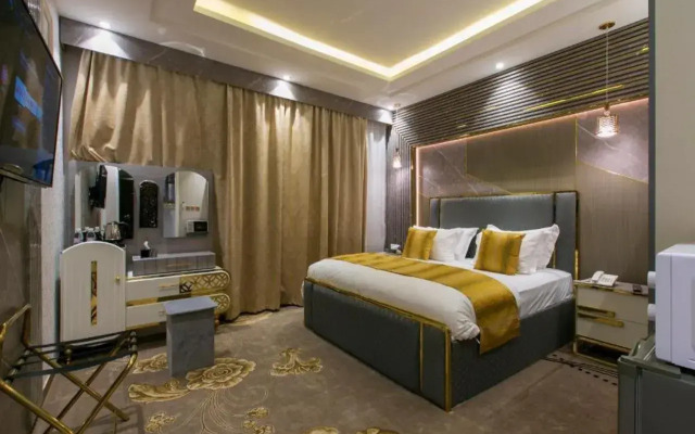 Lambert ApartHotel