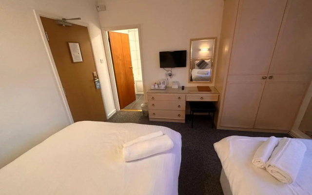 Pine Lodge Hotel & Restaurant Mansfield