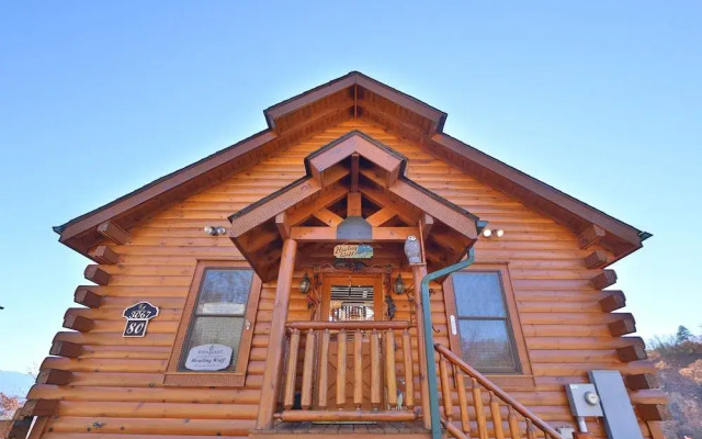Howling Wolf - One Bedroom Cabin