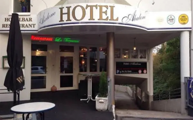 hotelImage