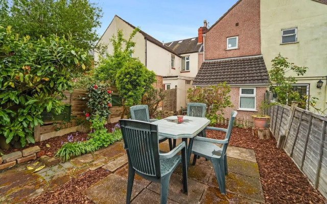 Beautiful 4 Bed House - Great Central Location - Wolverhampton
