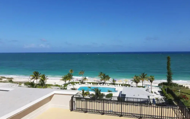 The Lookout - Coral Beach