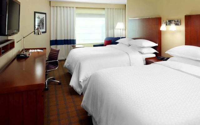 DoubleTree by Hilton Hotel Galveston Beach
