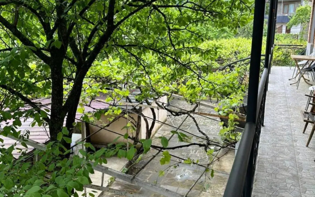 Guest House Manjgaladze 8