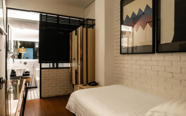 M Boutique Hotel - Image 4