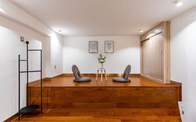 Zhujiang New Town Richard Apartment