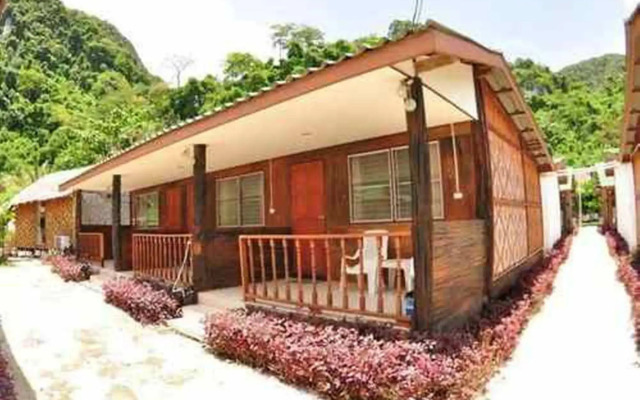 Phi Phi Nice Beach Resort