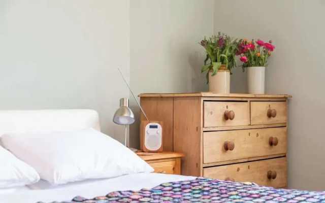Spacious Central Hove Beach Flat